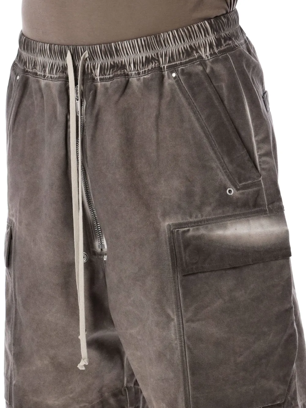 Rick Owens DRKSHDW Cargobela shorts met cargo zak Bruin