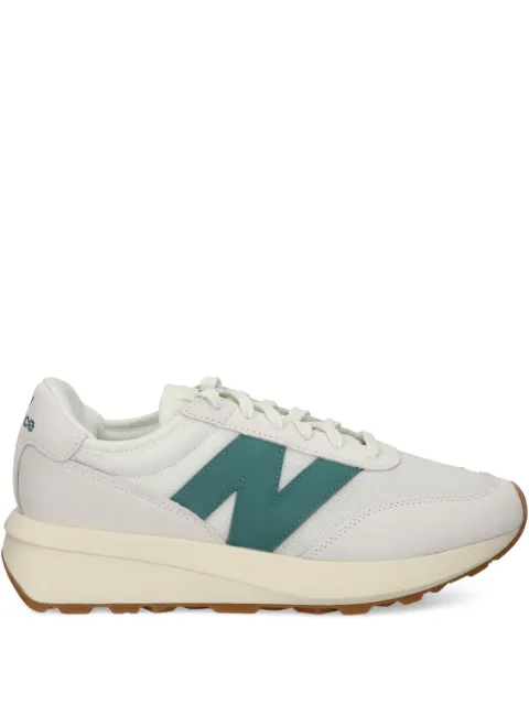 New Balance 370 sneakers