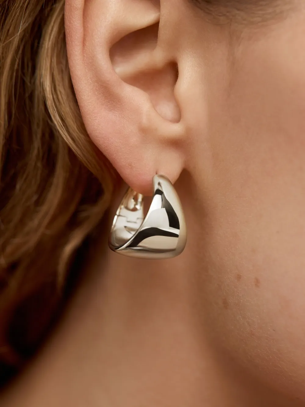 Monica Vinader tapered large hoop earrings | Image 2