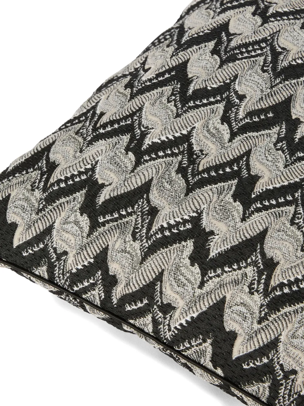 Missoni Home zigzag-pattern cushion | Cushions | Image 2