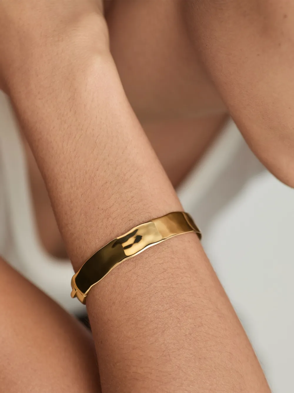 Monica Vinader Siren Muse Bold bangle | Image 2