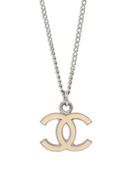 Collier à pendentif CC (2006) - CHANEL Pre-Owned - Modalova