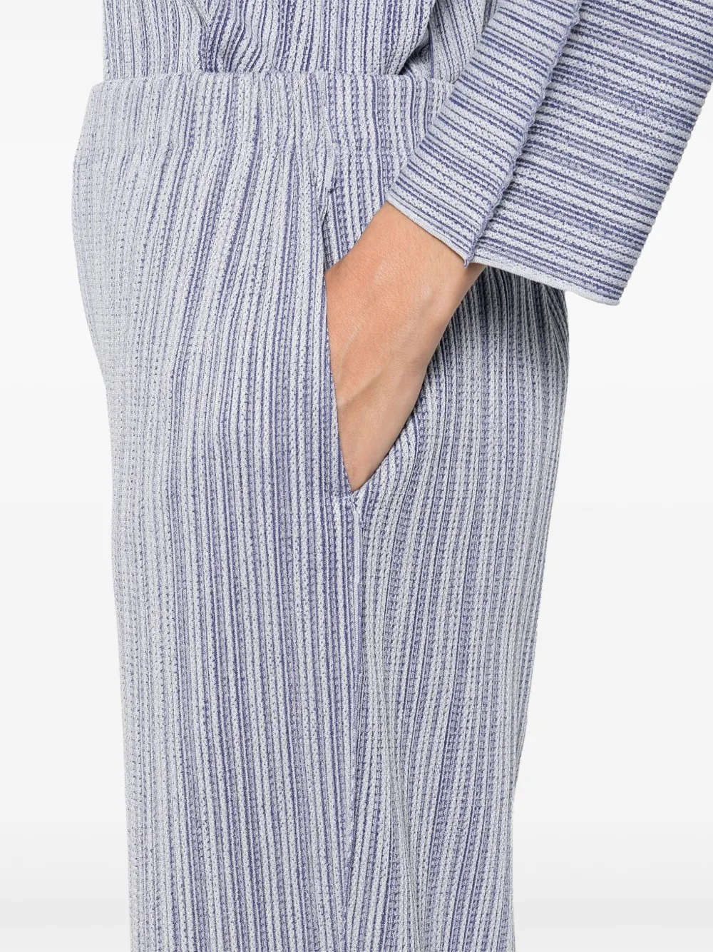 Issey Miyake Shell broek met A-Poc print Blauw