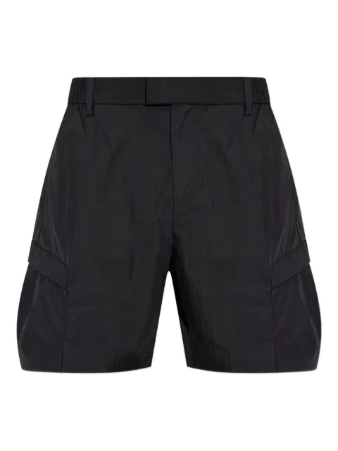 Represent cargo shorts