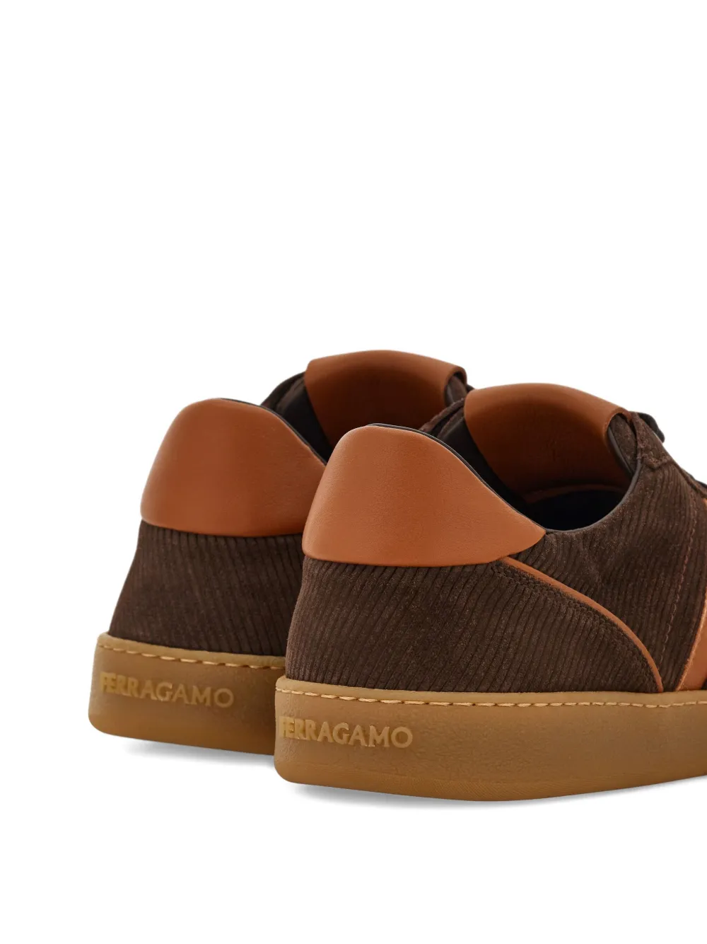 Ferragamo Suède sneakers Bruin