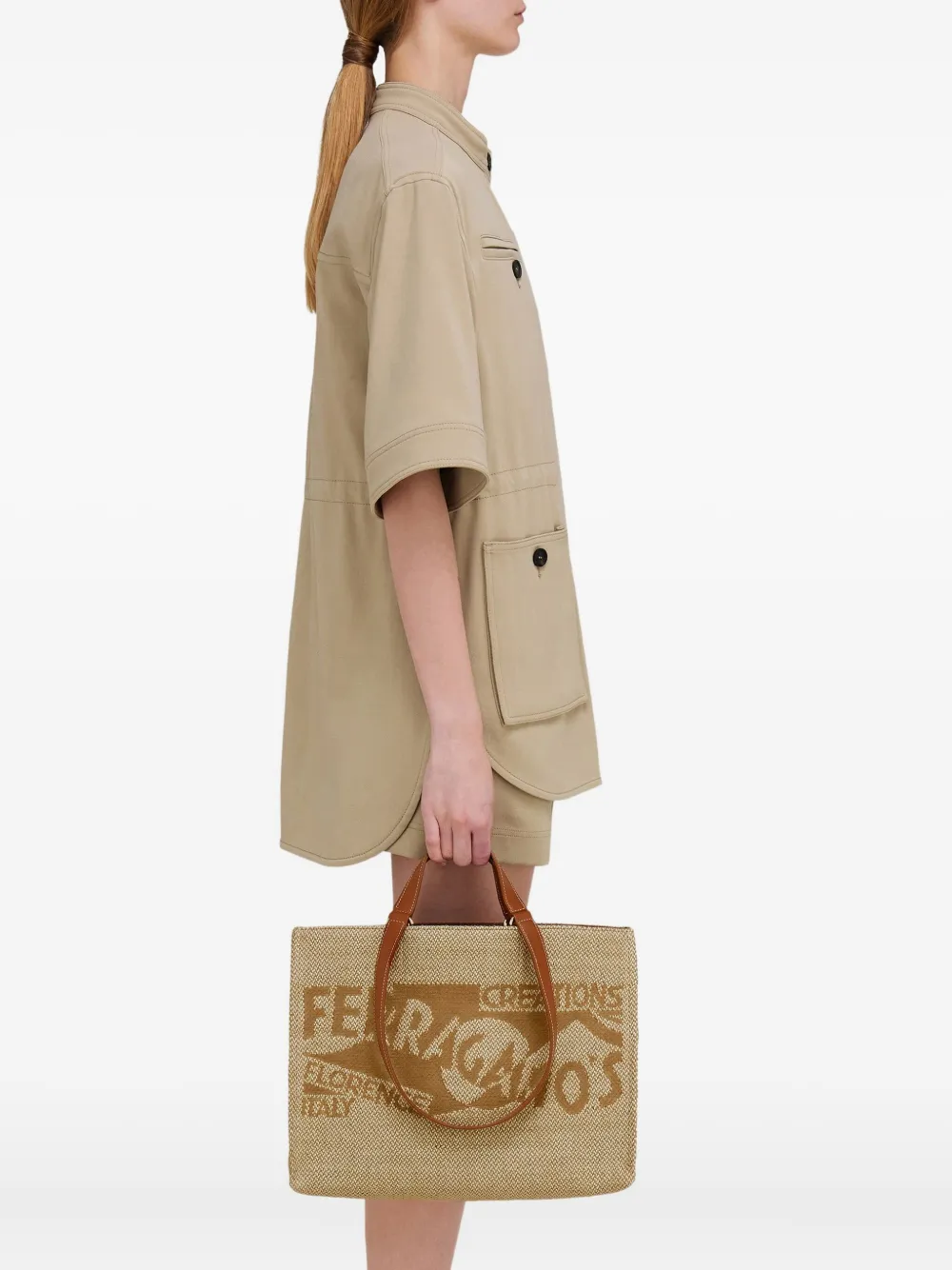 Ferragamo Shopper met geborduurd logo - Beige