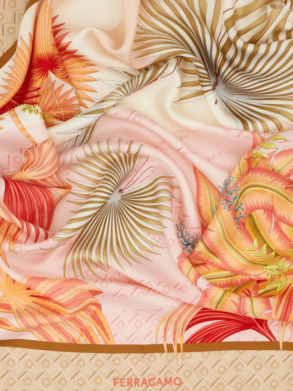 Ferragamo Zijden sjaal met Dure-print Rood