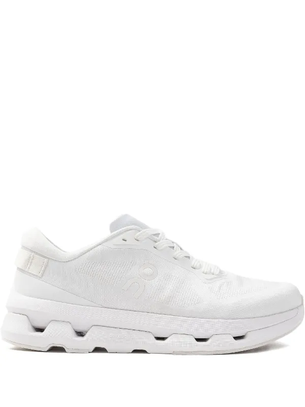On Cloudzone “White” スニーカー | ホワイト | FARFETCH JP