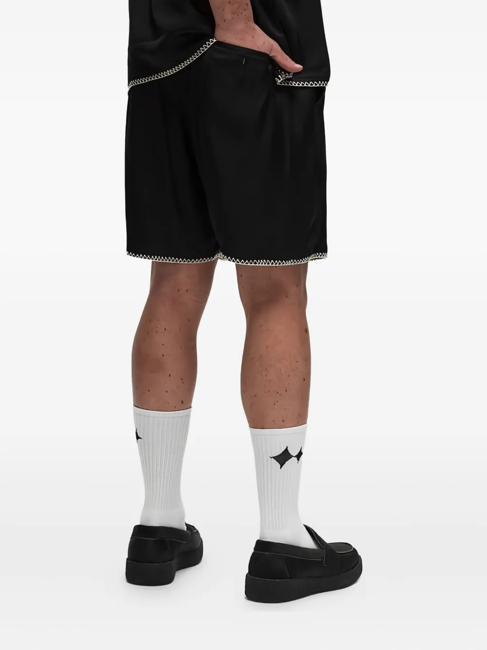 Honor The Gift chain-trimmed cargo shorts - Zwart
