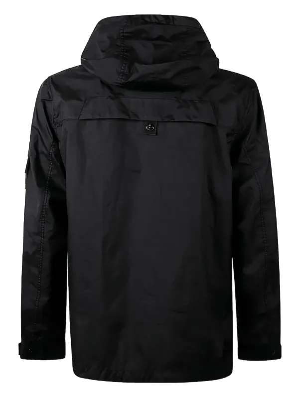 stone ストーンアイランド　ブラック　ロゴ 　パッチ　ジャケット Stone Island ロゴパッチ ジャケット | ブラック | FARFETCH JP