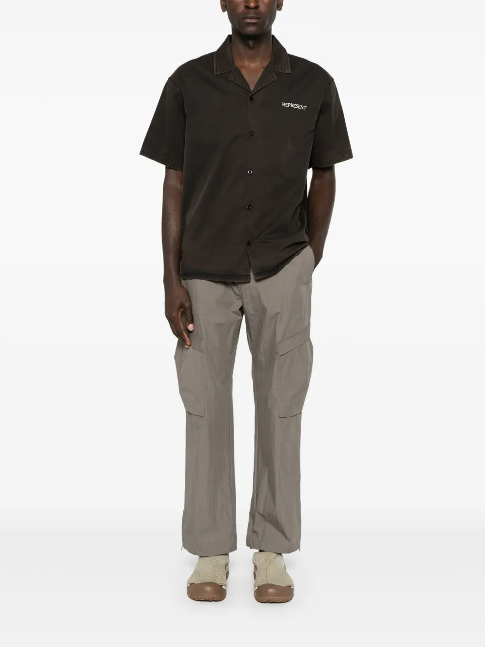Represent pantalones cargo Tech | Pantalones rectos y con corte regular | Image 2