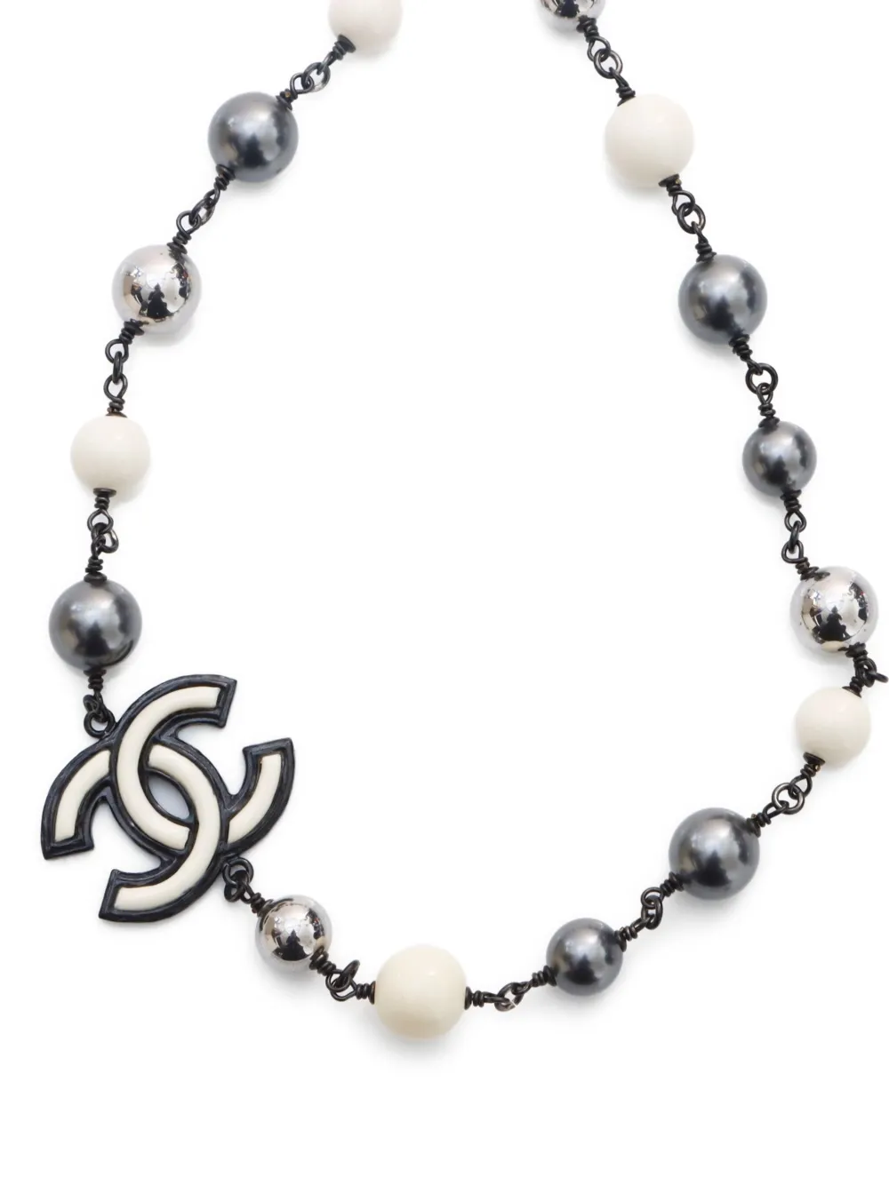 CHANEL Pre-Owned 2013 CC pearl necklace | Image 2