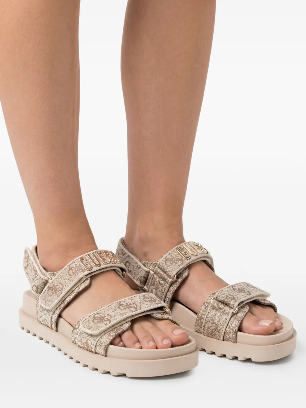 GUESS USA Fadison sandalen Beige