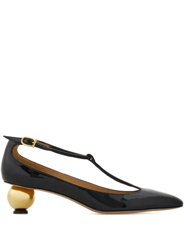 Ferragamo Heel-detail Leather Pumps in Black