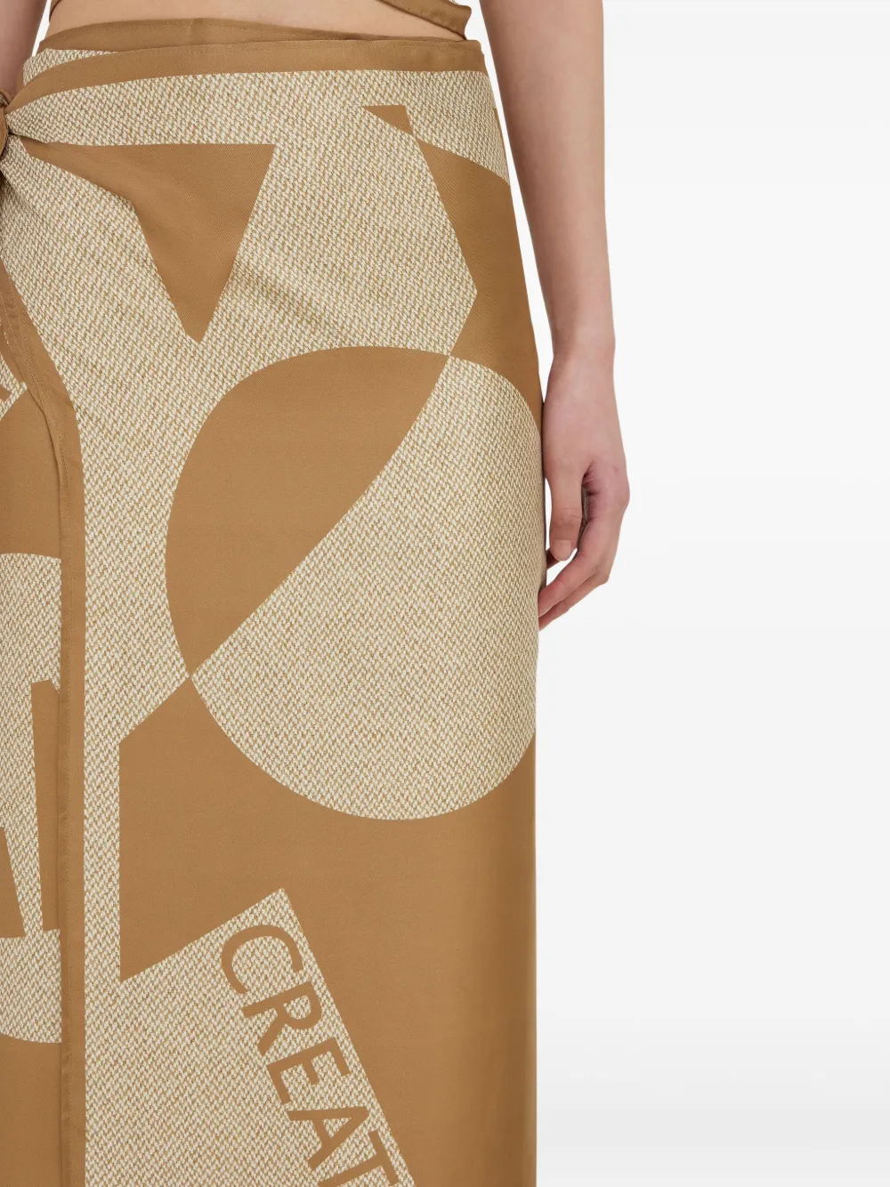 Ferragamo Sjaal met print Beige