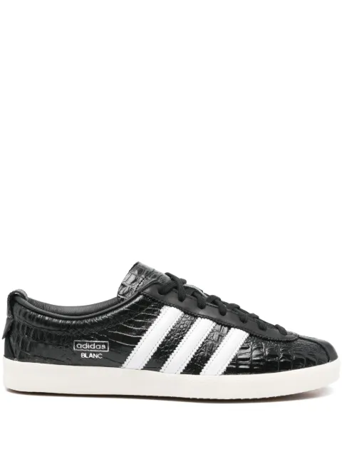 adidas سنيكر 'بلان'