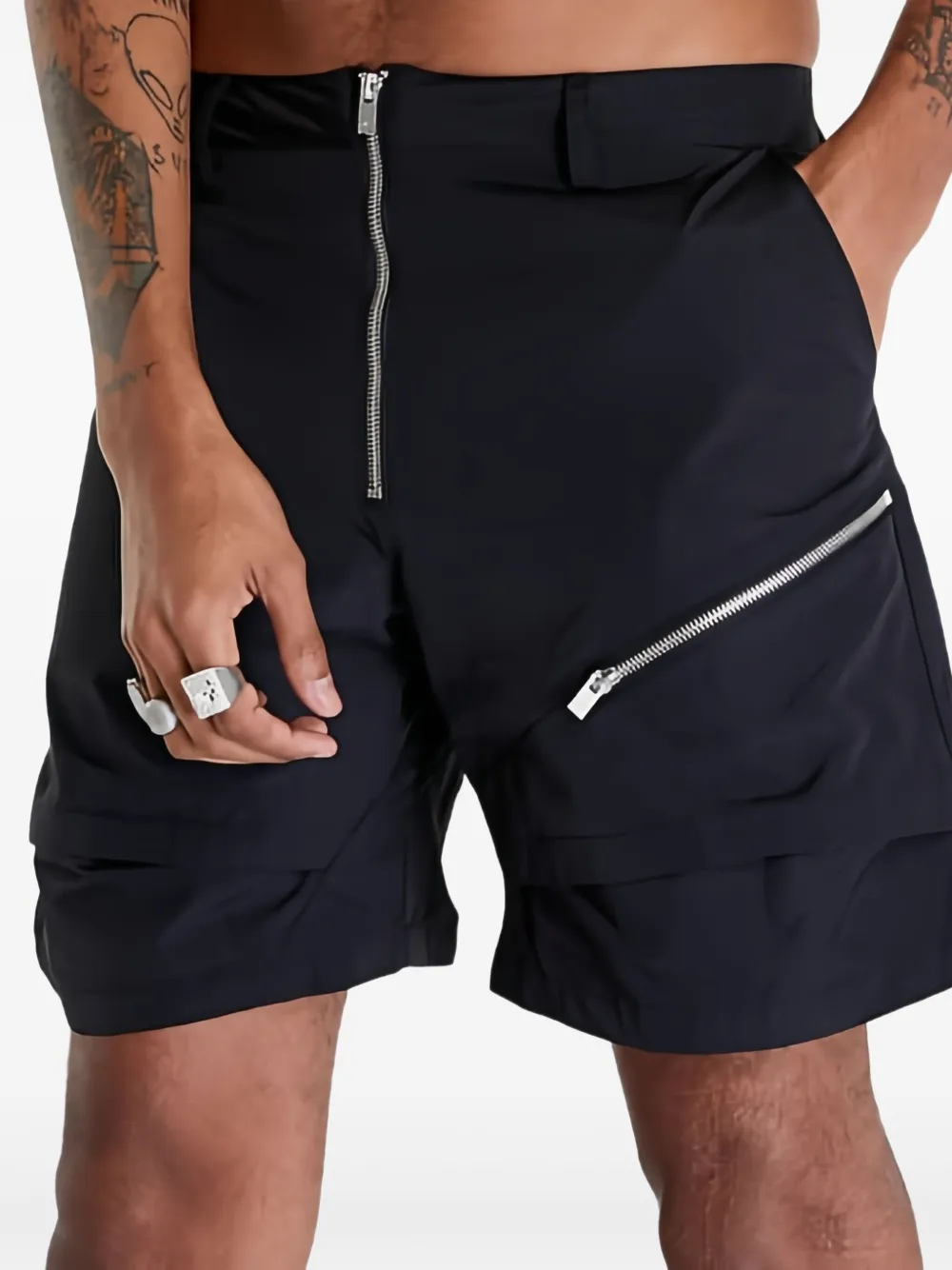 HELIOT EMIL Stratum cargo shorts Zwart
