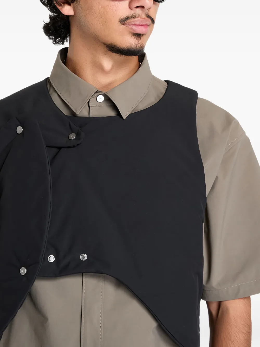 Heliot Emil Defensio Vest In Black