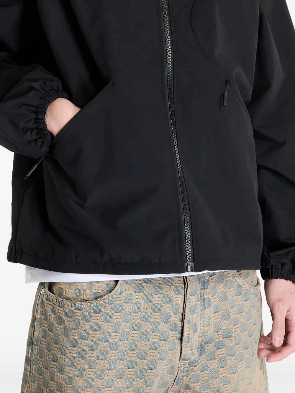 HELIOT EMIL Surtsey Windbreaker | Black | FARFETCH HK