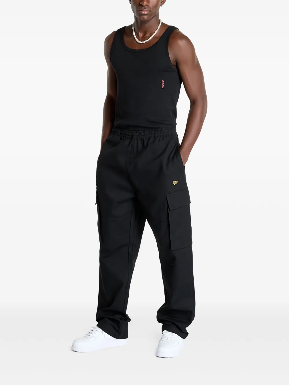 NEW ERA CAP cotton cargo trousers | Regular-Fit & Straight Leg Pants | Image 2