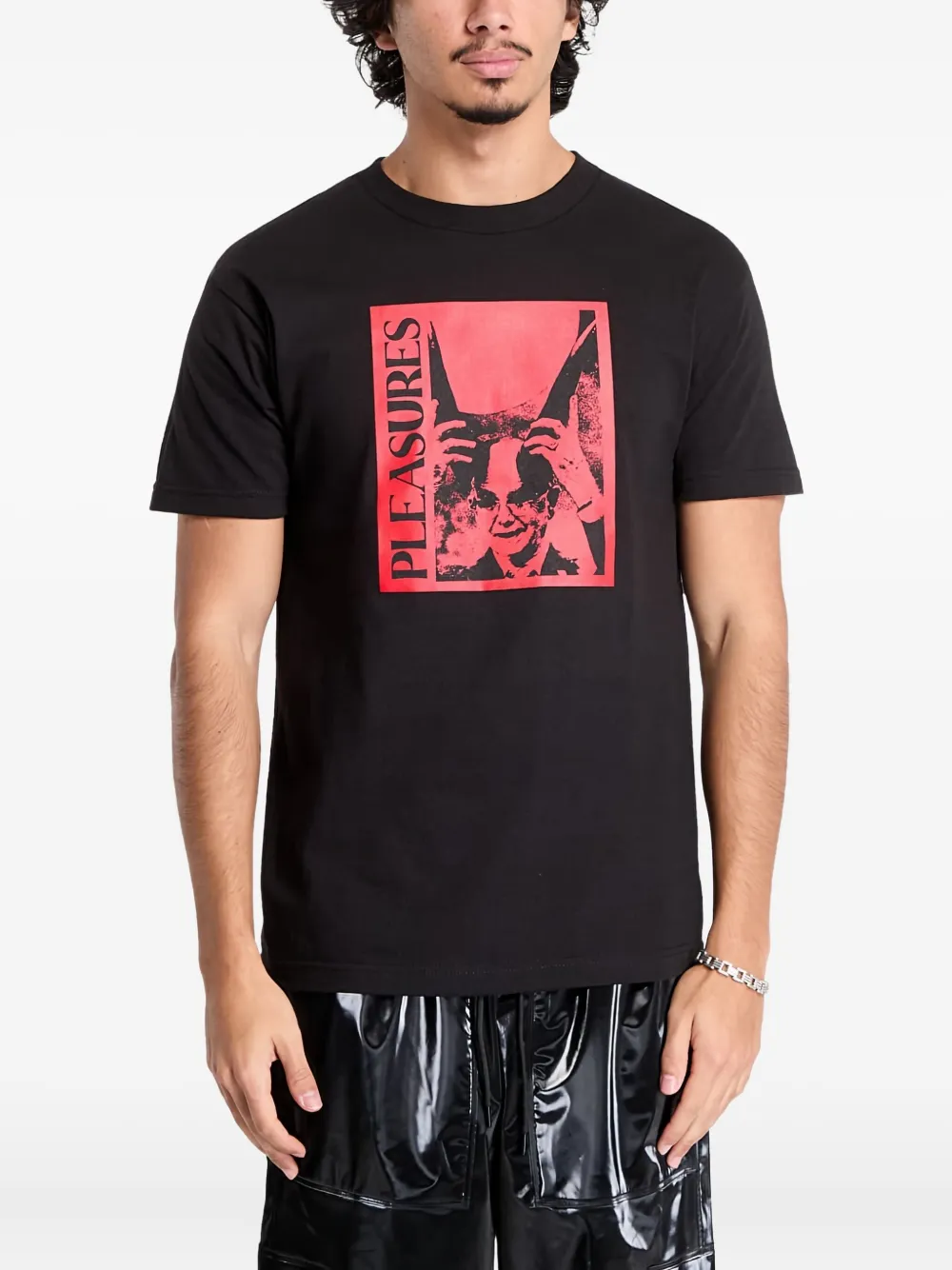 graphic-print t-shirt
