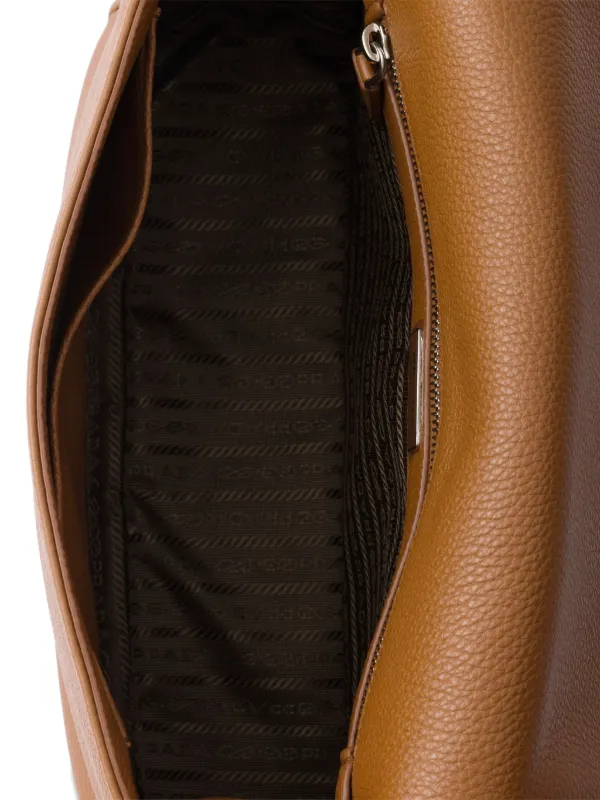 バッグ PRADA leather messenger bag dark brown Prada Leather Messenger Bag | Brown | FARFETCH