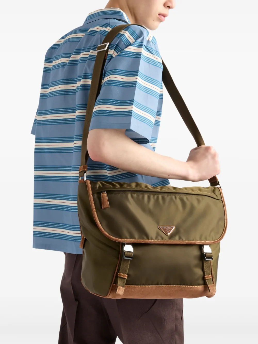 Prada Grote messengertas met logo Groen