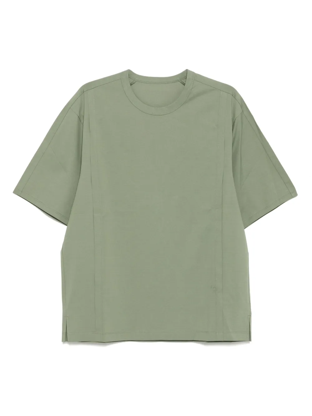 short-sleeved T-shirt