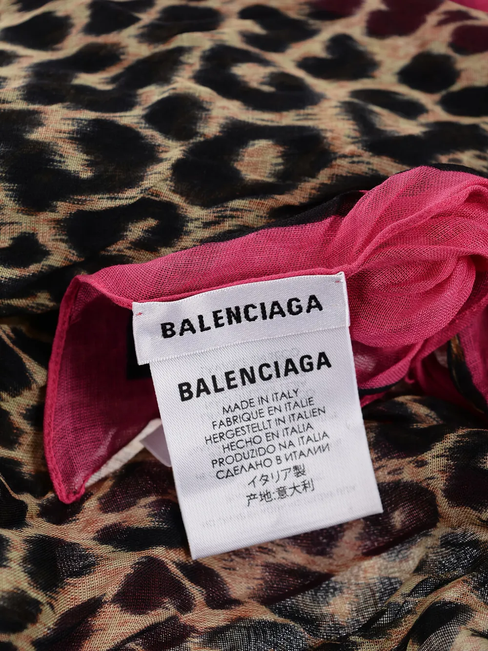 Balenciaga Sjaal met luipaardprint Beige