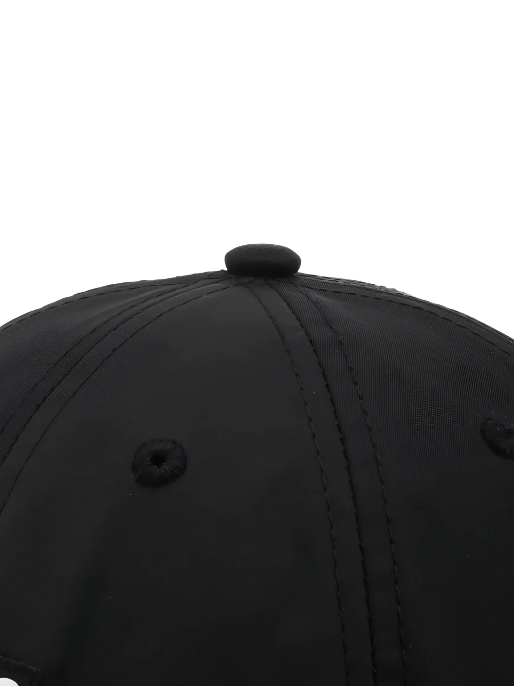 Pleasures Pet met geborduurd logo Zwart