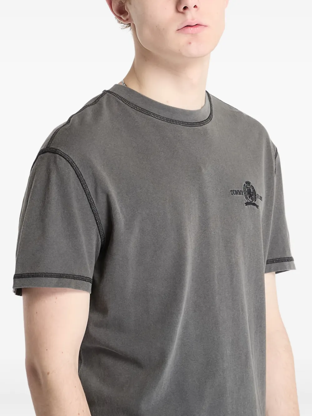 Tommy Hilfiger Logo-embroidered T-shirt In Gray