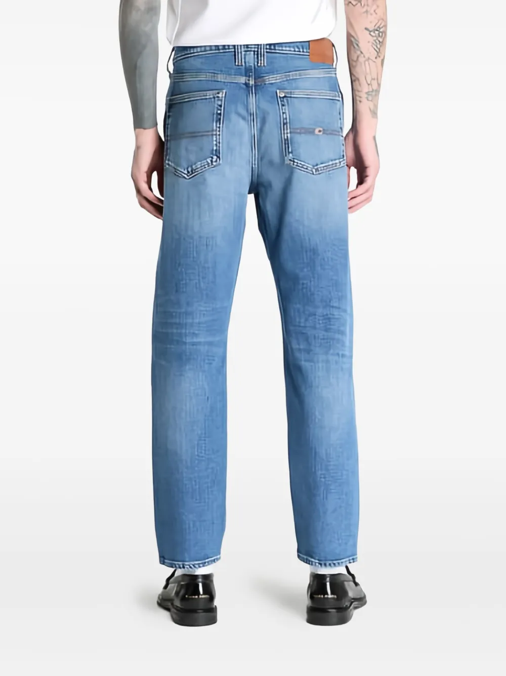Tommy Jeans Isaac ruimvallende jeans met toelopende pijpen - Blauw