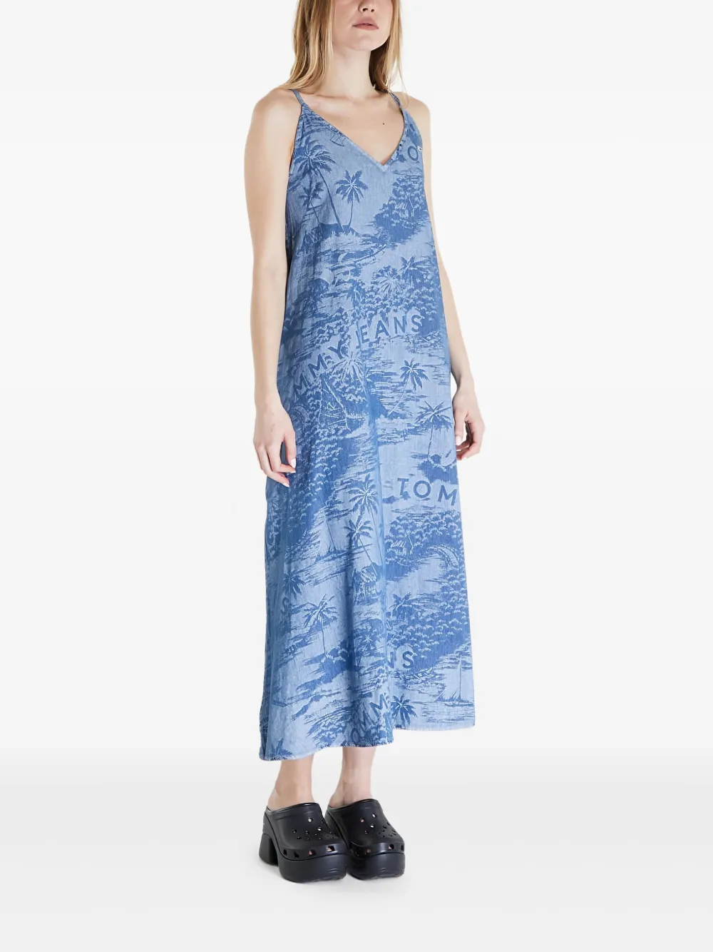 sleeveless maxi dress