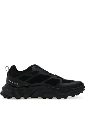 Oakley Edge Icon Sneakers | Black | FARFETCH