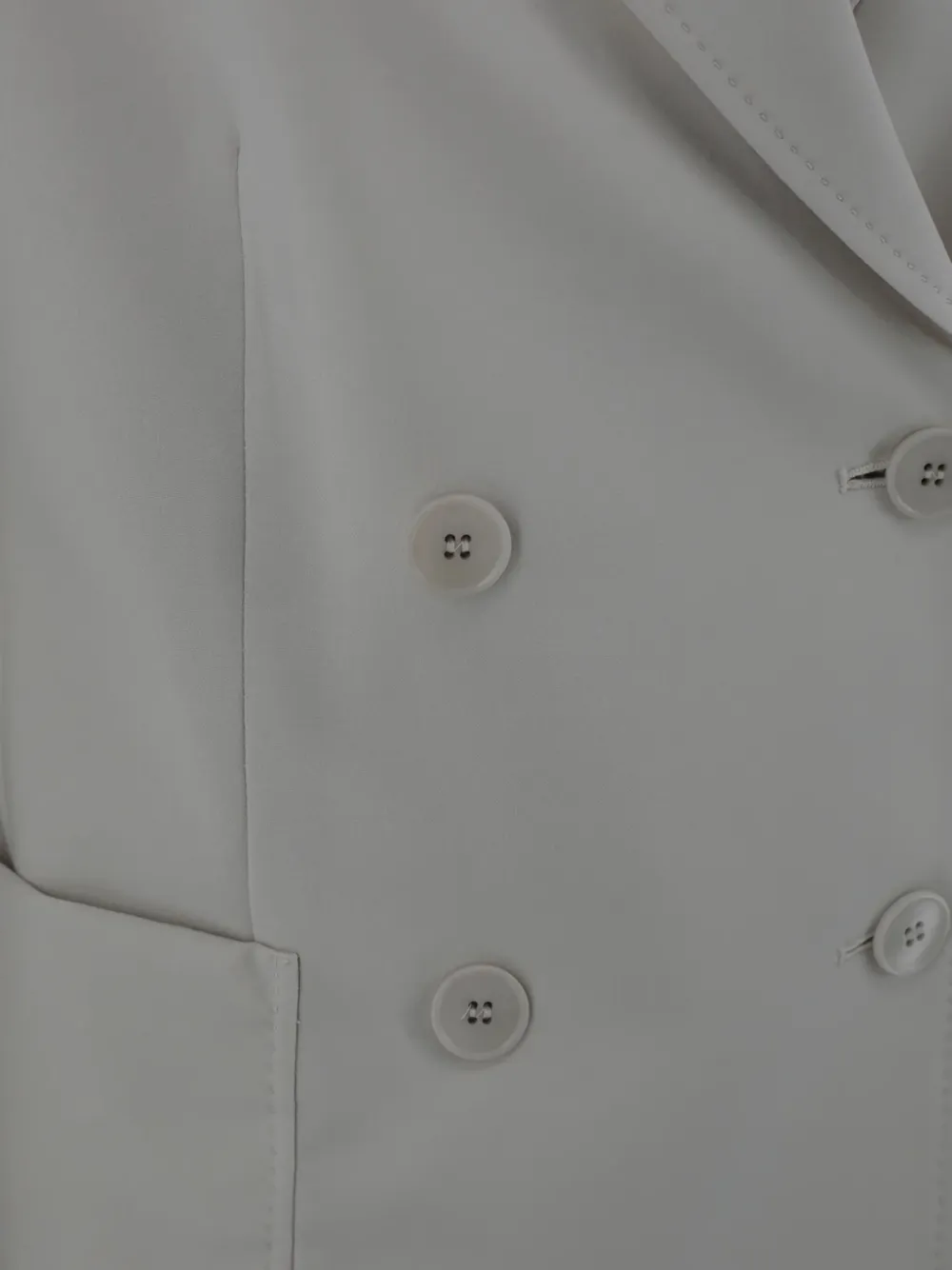 Max Mara Blazer met dubbele rij knopen Beige