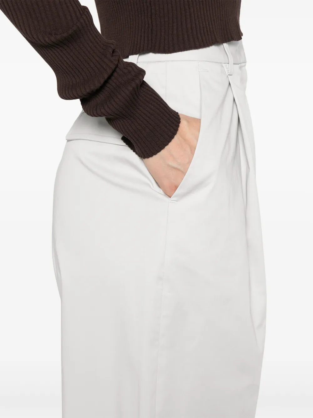 The Latest B-axel Trousers In Grey
