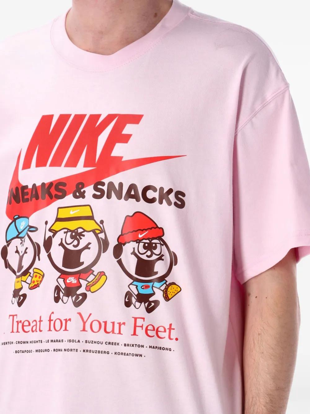Nike Oversized T-shirt met grafische print Roze