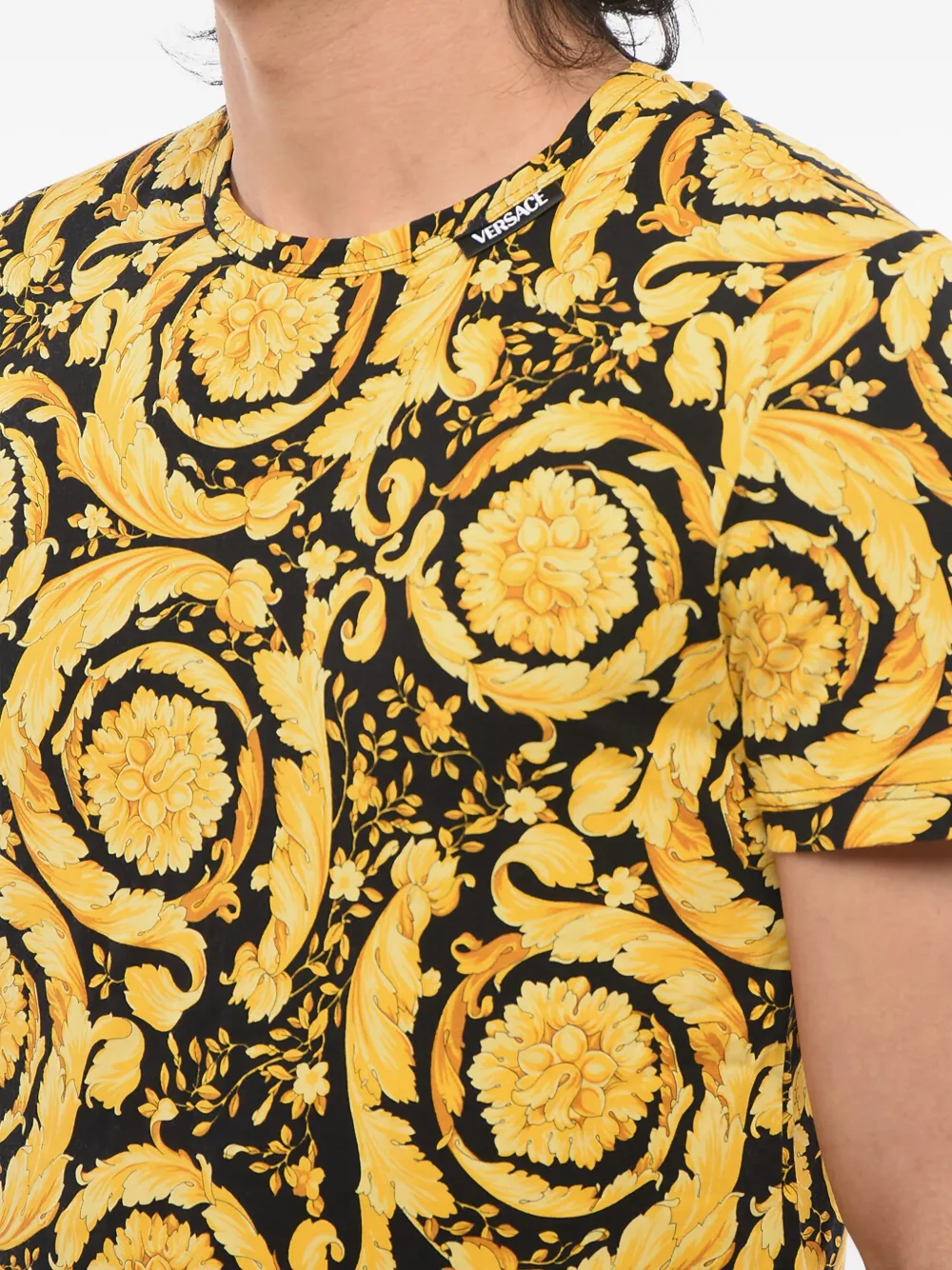 baroque-print T-shirt