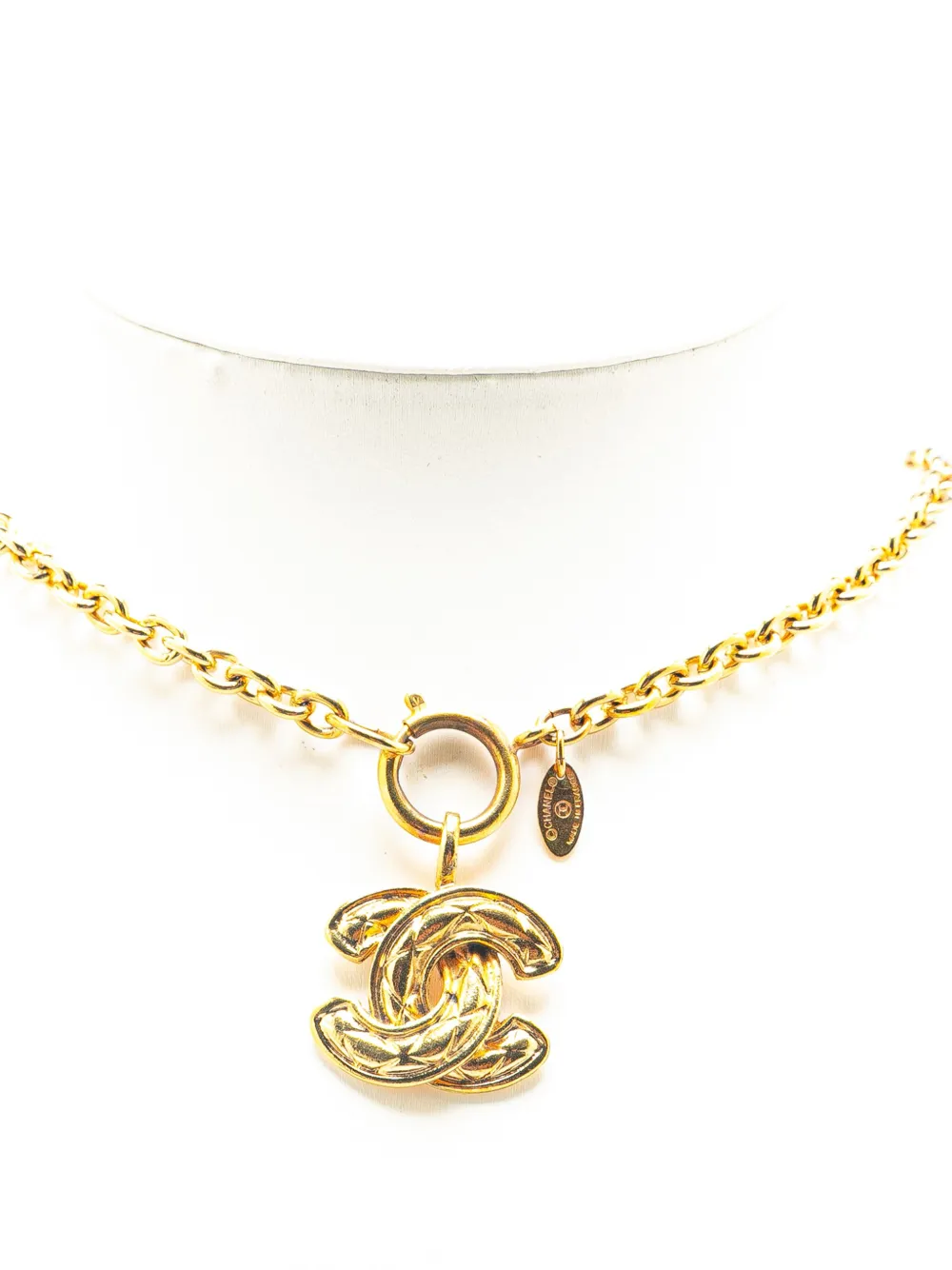 Pre-owned Chanel 1970-1980 Gold Plated Quilted Cc Pendant Necklace Costume Necklace