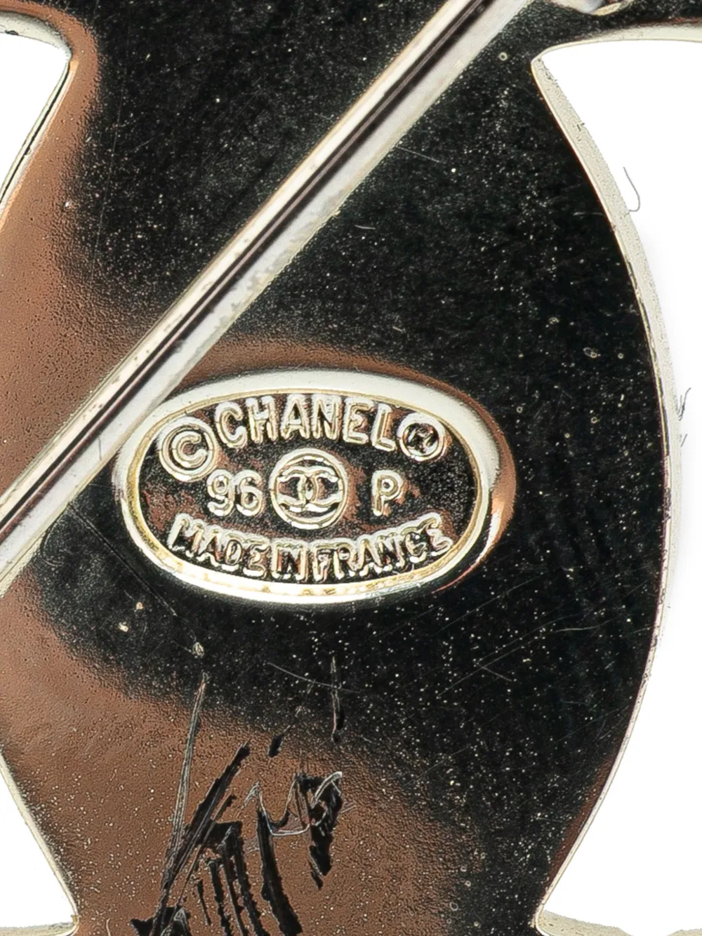 Pre-owned Chanel 1996 Silver Cc Turn-lock Brooch Costume Brooch