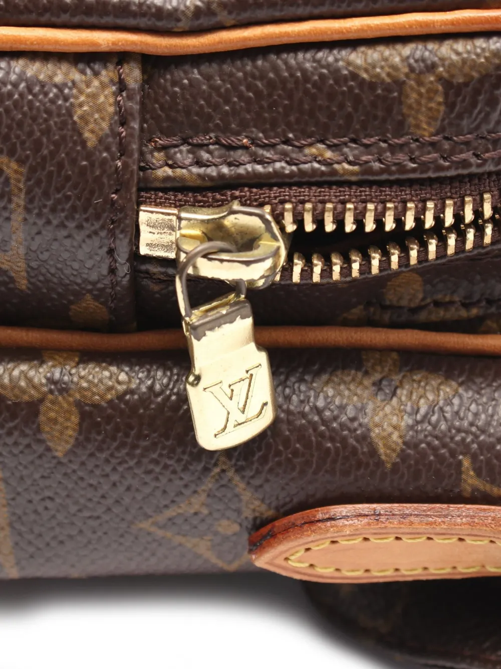 Pre-owned Louis Vuitton 2007 Amazon Shoulder Bag In Brown