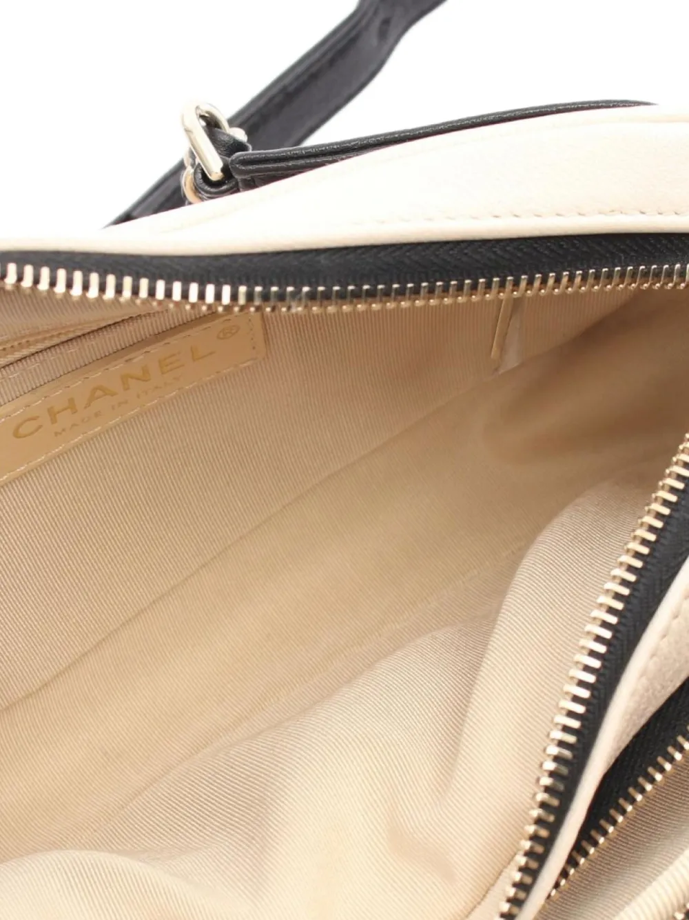 Pre-owned Chanel 2019 Matelasse Belt Bag In Neutrals