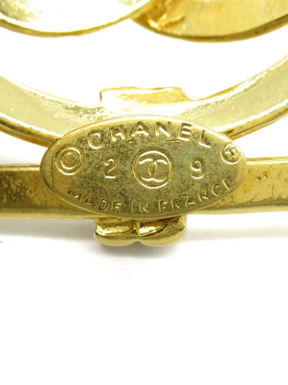 Pre-owned Chanel 1986-1988 Interlocking Cc Brooch In Gold