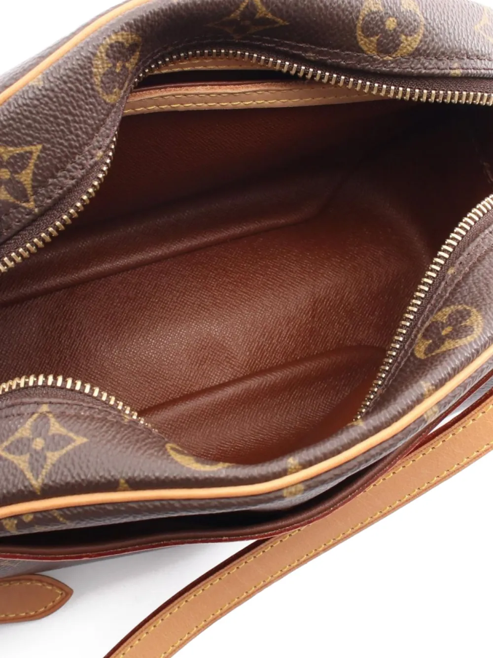 Pre-owned Louis Vuitton 2003 Blower Shoulder Bag In Brown