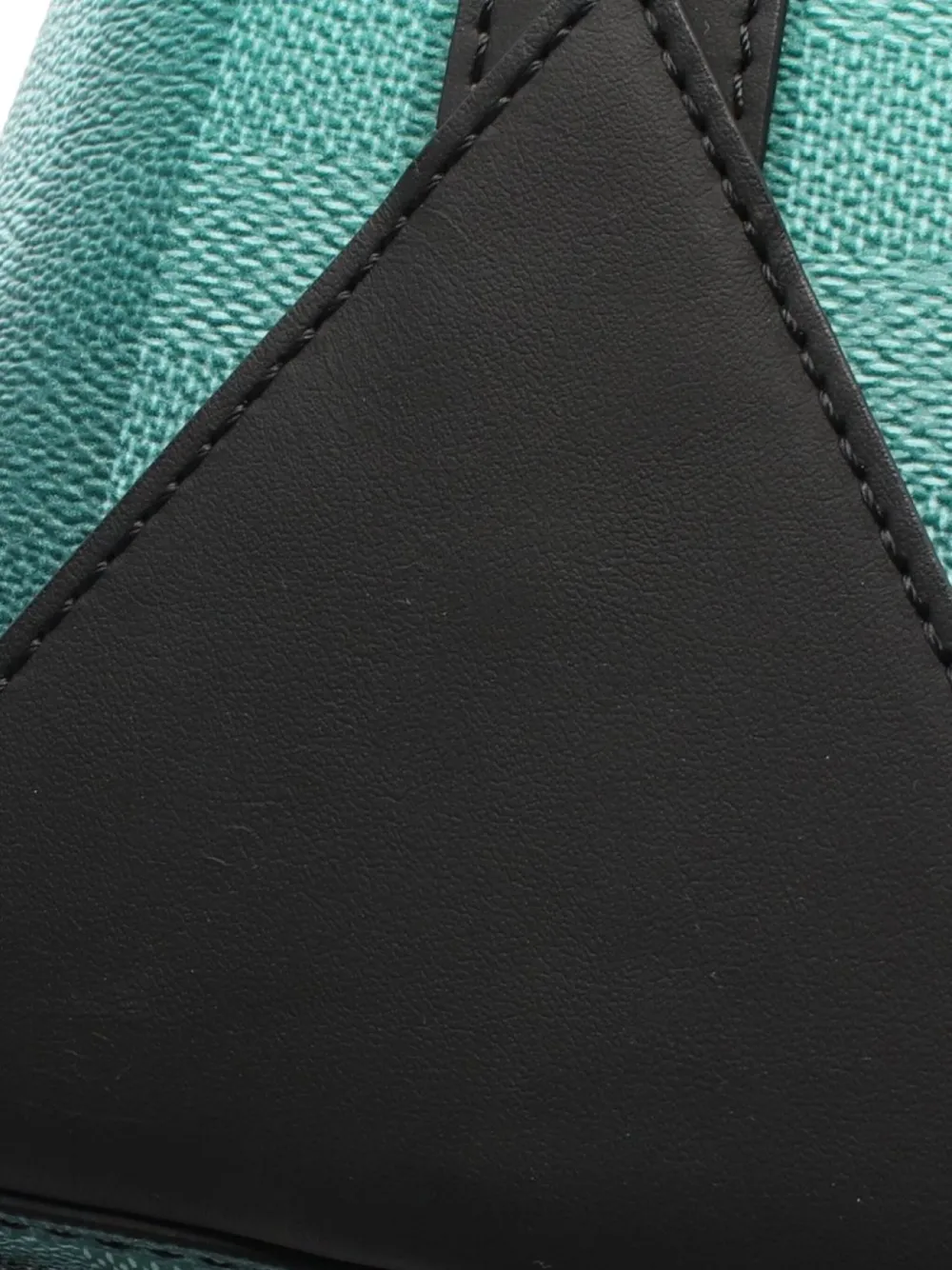 Louis Vuitton Pre-Owned 2021 Weekend PM tote bag | Tote Bags | Image 3