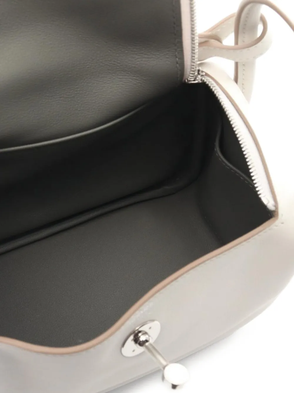 Pre-owned Hermes 2024 Lindy Shoulder Bag In White