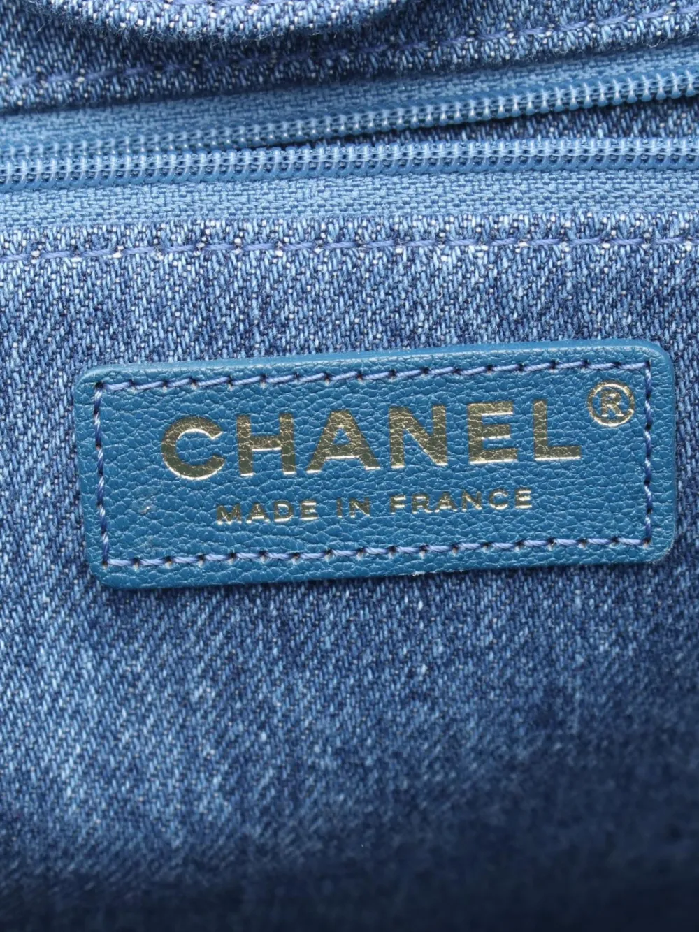 Pre-owned Chanel 2019 Denim Tote Bag In Blue