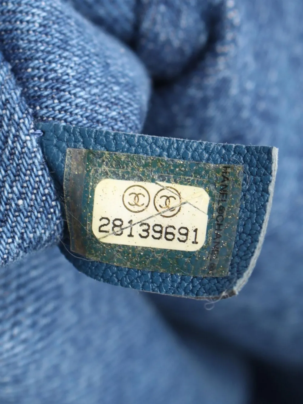 Pre-owned Chanel 2019 Denim Tote Bag In Blue