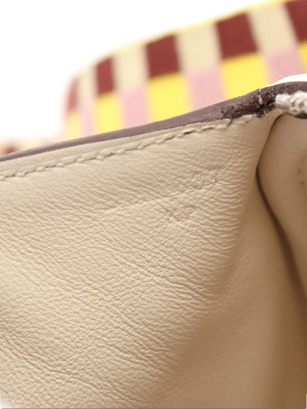 Pre-owned Hermes 2023 Lindy Mini Shoulder Bag In Neutrals