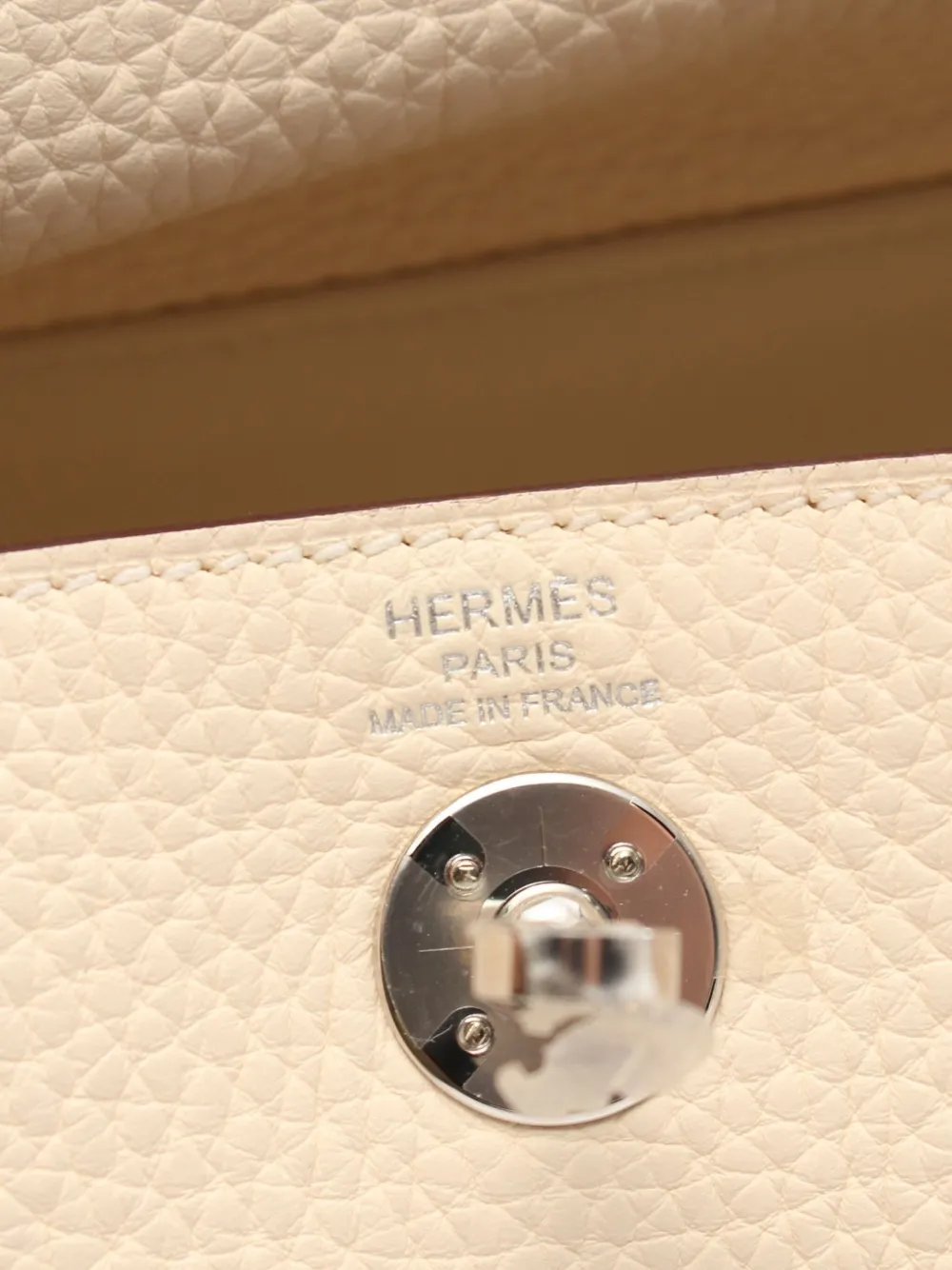 Pre-owned Hermes 2023 Lindy Mini Shoulder Bag In Neutrals